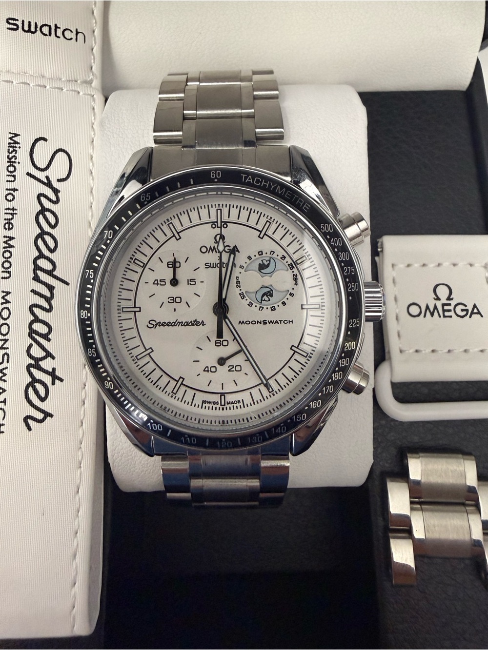 MoonSwatch MISSION TO THE MOONPHASE - FULL MOON